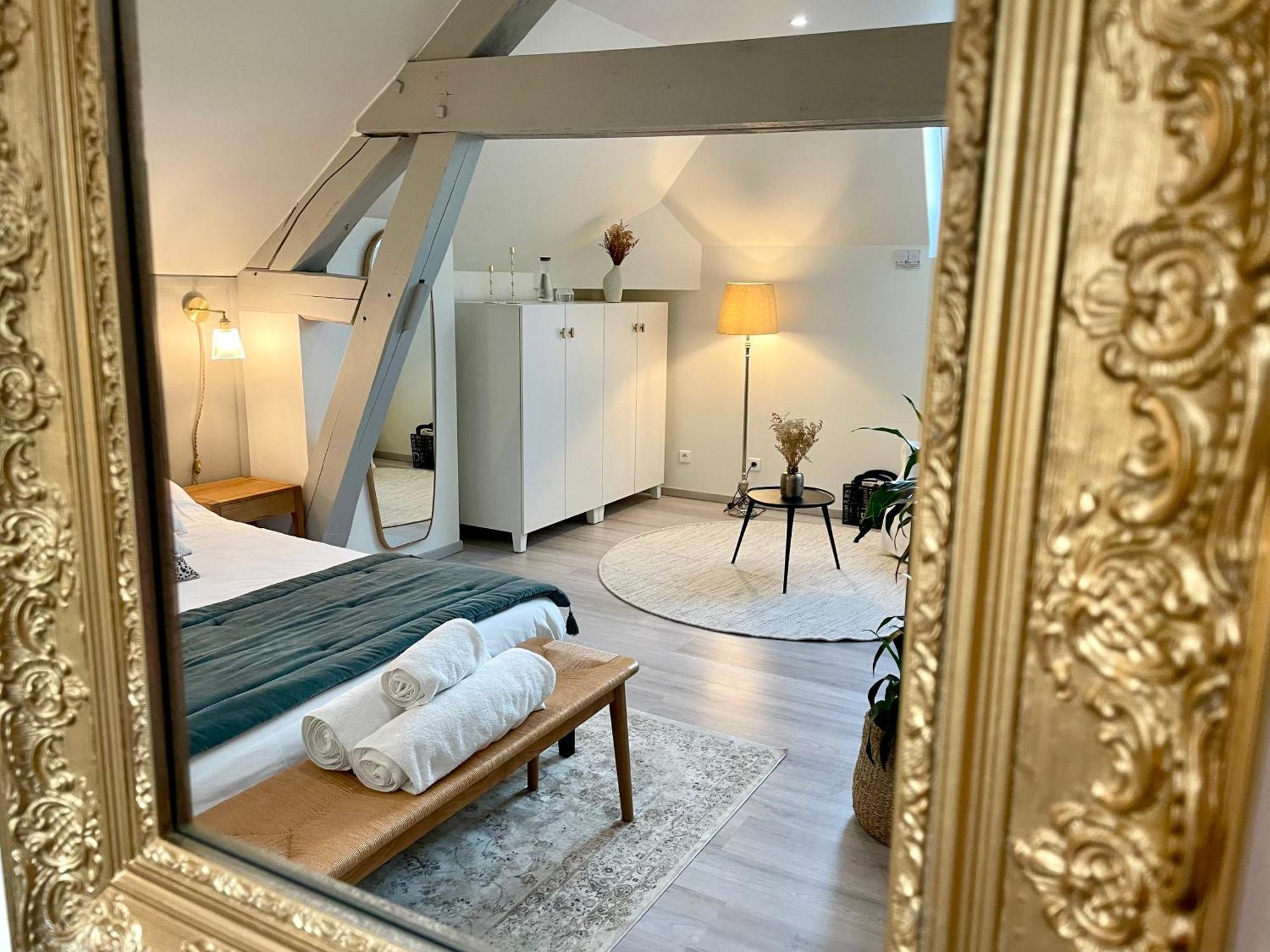 Villa De La Croix - Maison D'Hotes A 4 Minutes De L'A26 Avec Parking Villechetif Luaran gambar