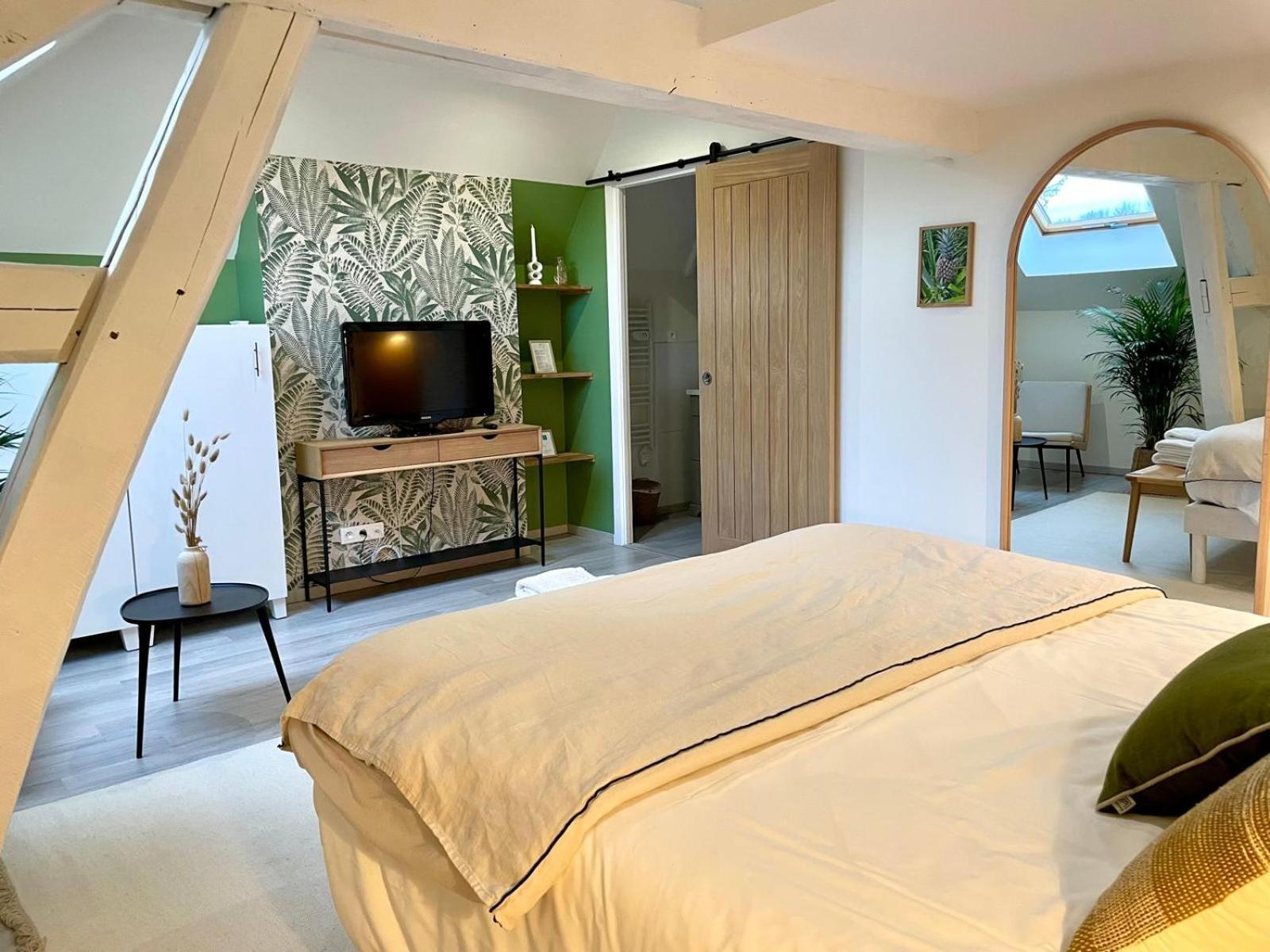 Villa De La Croix - Maison D'Hotes A 4 Minutes De L'A26 Avec Parking Villechetif Luaran gambar